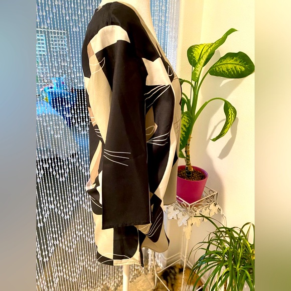 CAT BLOUSE NWOT - Picture 2 of 8